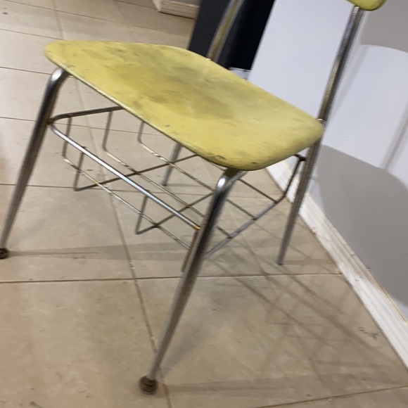 Chair - Picture 2 of 2